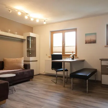 Am Waldrand Apartment *