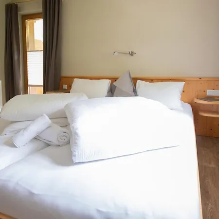 Am Waldrand * Huben (Imst)