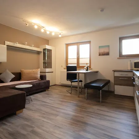 Am Waldrand Huben (Imst)