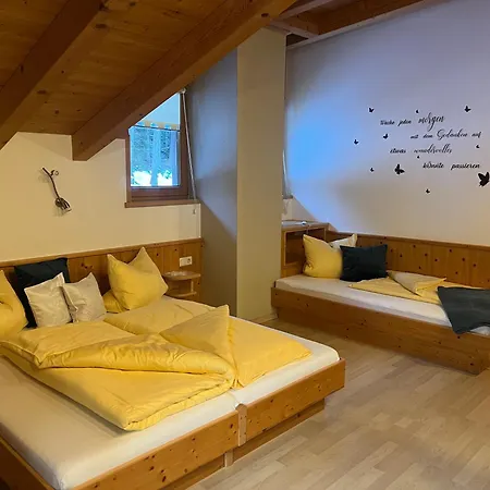 Apartament Am Waldrand Huben (Imst)