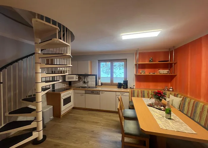 Am Waldrand Huben (Imst)